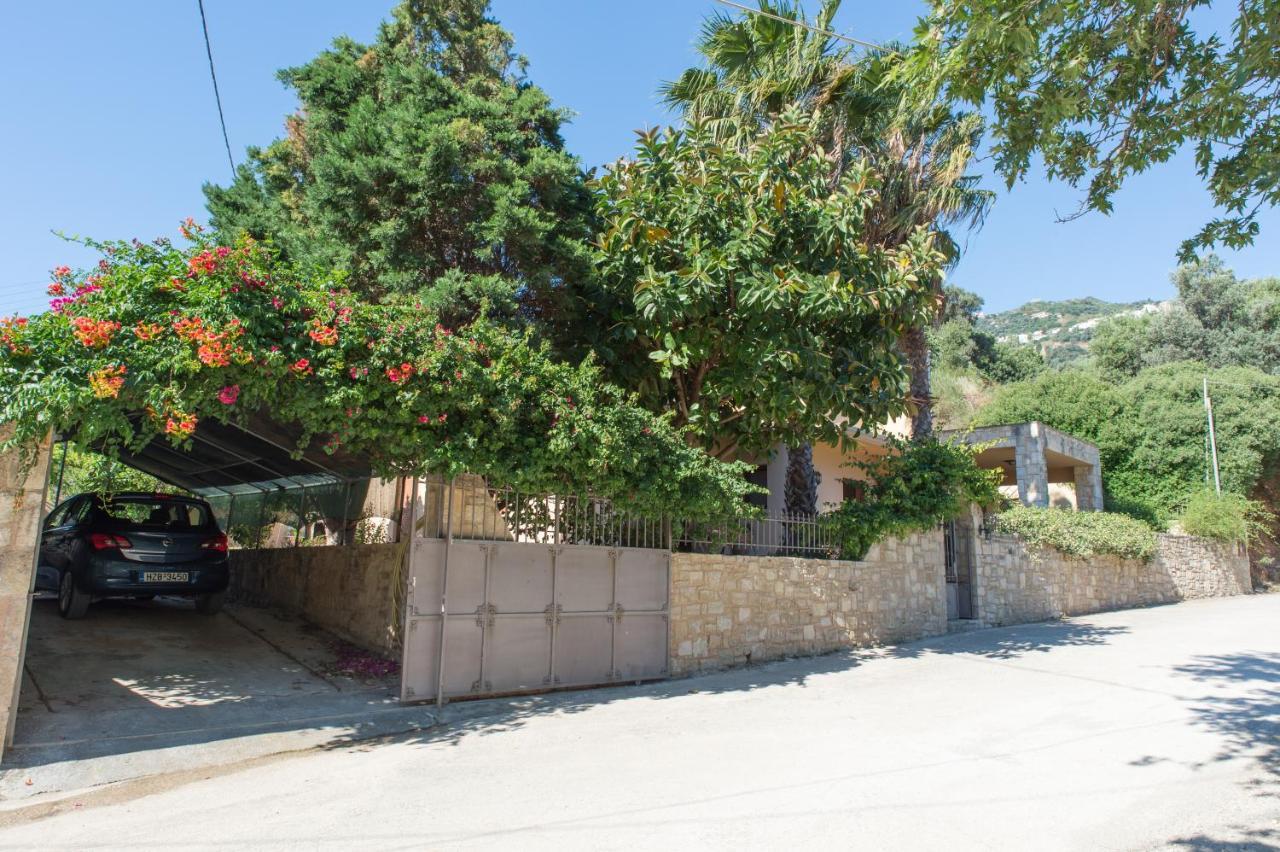 Heraklion Comfy House With Mountain View Exterior photo