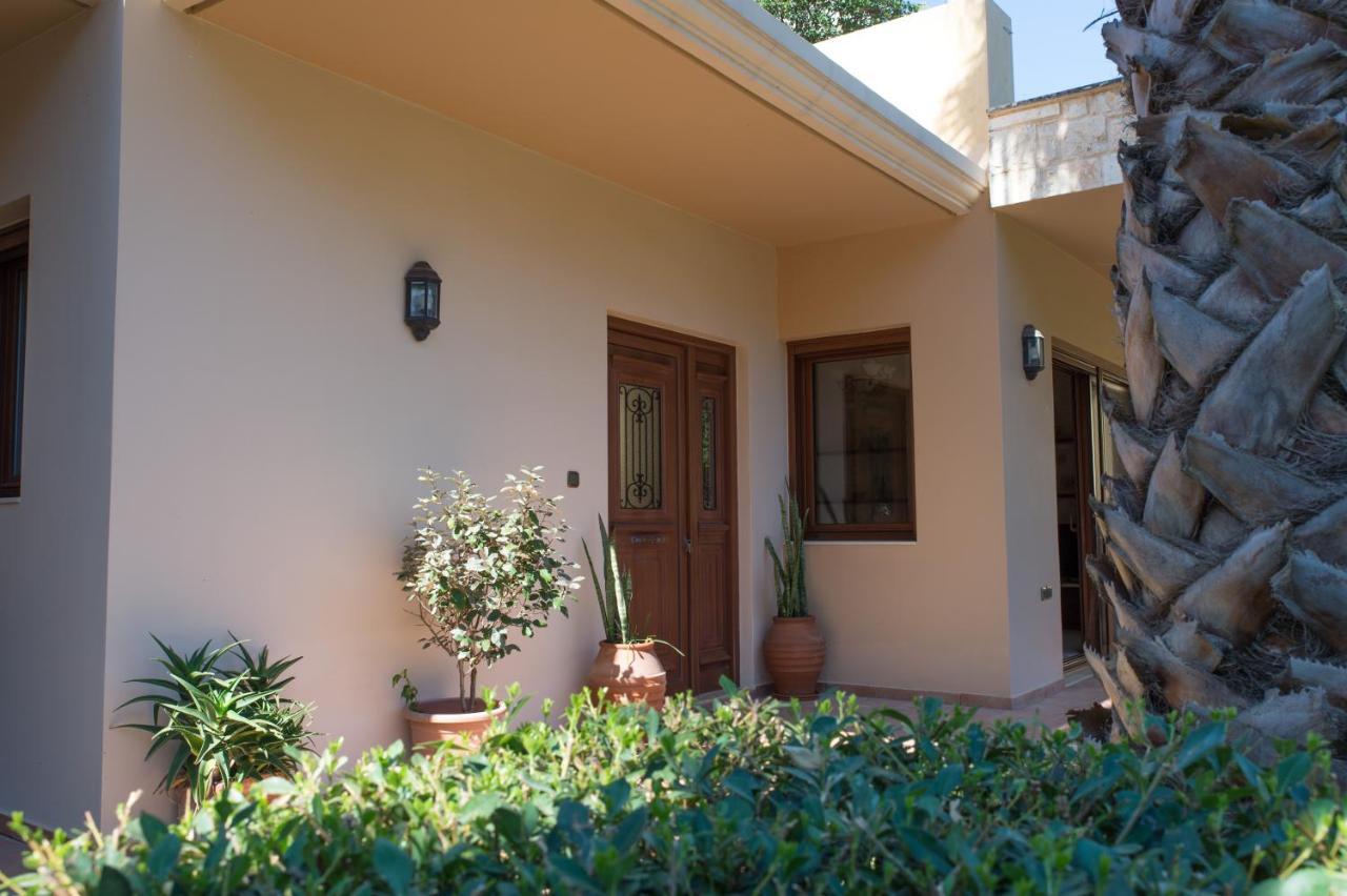 Heraklion Comfy House With Mountain View Exterior photo