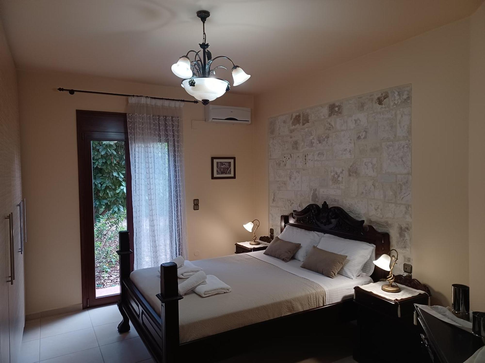 Heraklion Comfy House With Mountain View Exterior photo